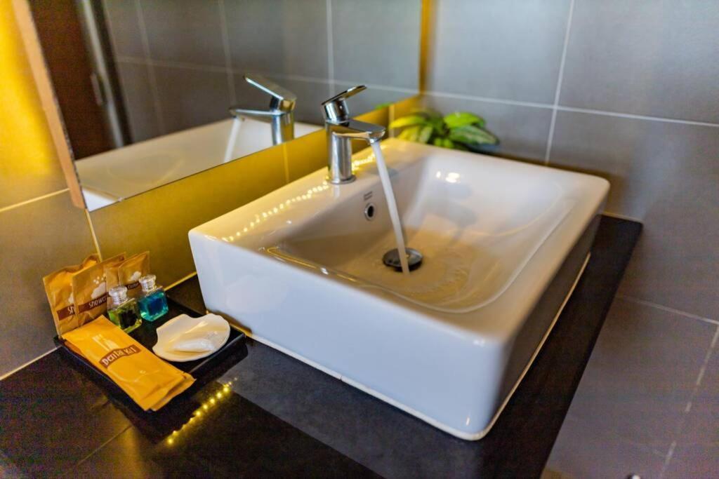 Honeybee Pool Villa Smooth As Silk Ao Nang Екстер'єр фото